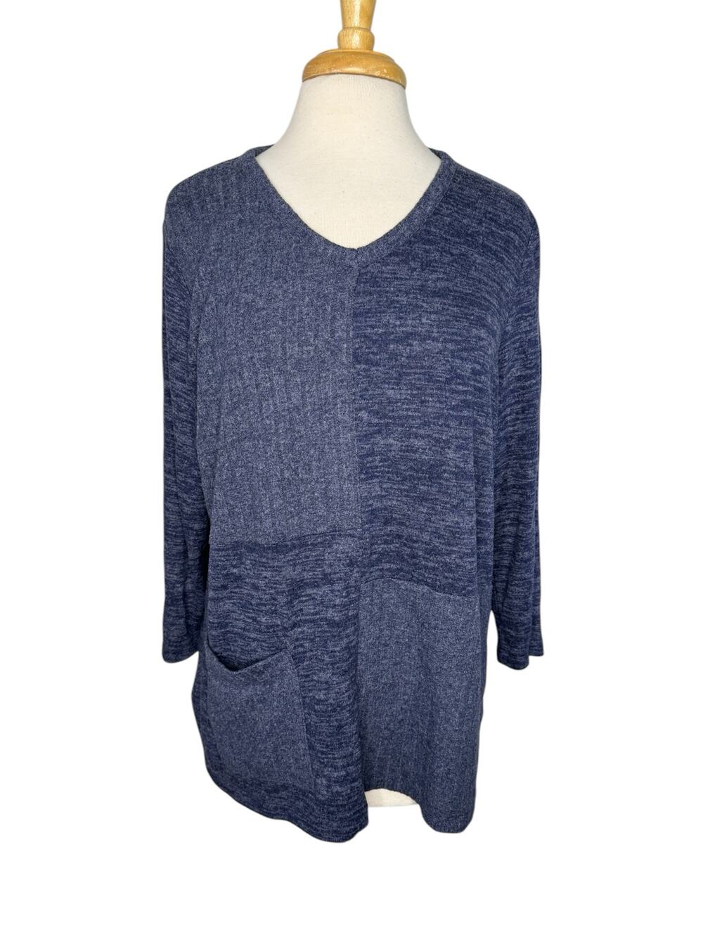 CHICOS Denim Blue Patchwork Knit Pullover Sweater Size XL (3) Womens Pocket